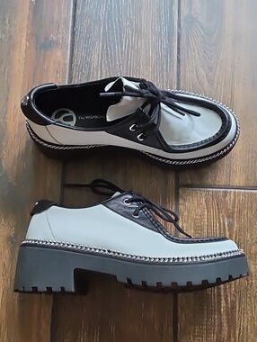 The WISHBONE Collection Chunky Platform Lace-Up Shoes in White and Black Oxford